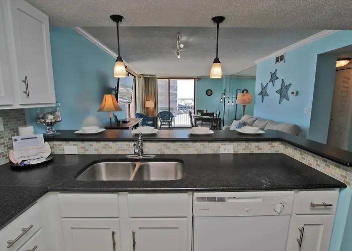 Whaler 5c By Youngs Suncoast Apartment