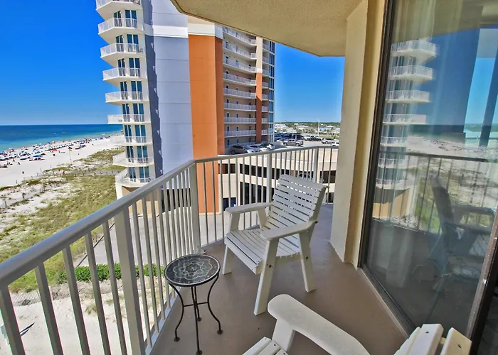 Apartment Whaler 5c By Youngs Suncoast *